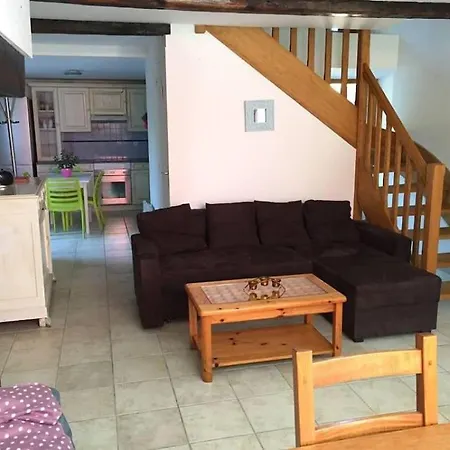 بيت للعطل Meuble Sur L'ile De Tascon A 300 M De La سا أرْميل